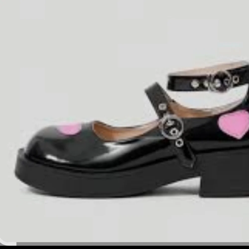 Black Mary Jane Shoes with Pink Hearts